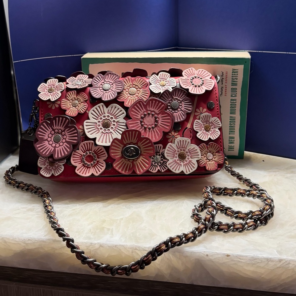 Coach Floral Appliqué Crossbody Bag - Pink Red